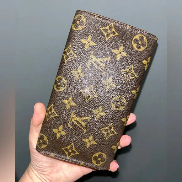 Louis Vuitton Monogram International Wallet TH0827 - Picture 4 of 9